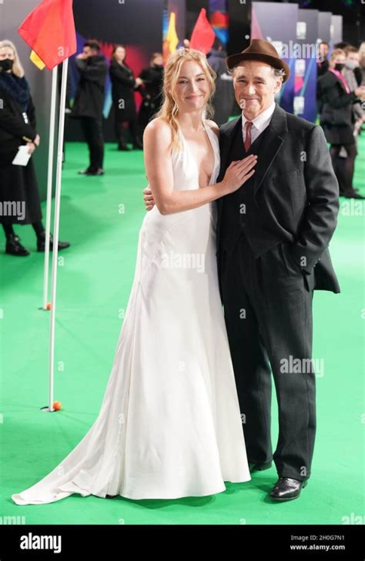 Does Mark Rylance have a daughter? – Celebrity