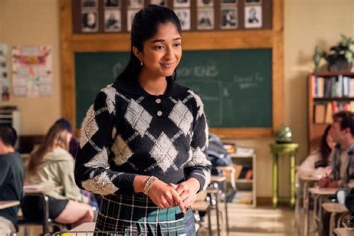 How Tall Is Devi In Never Have I Ever? – Celebrity